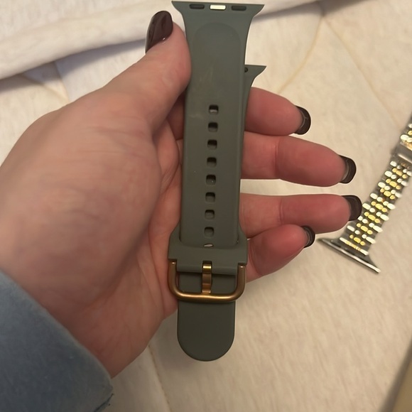 Rose Gold Apple Watch SE 40 mm - Picture 5 of 10